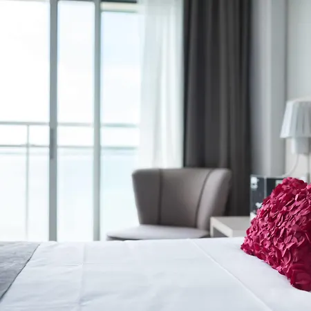 Brit De L'ocean Hotel 3*