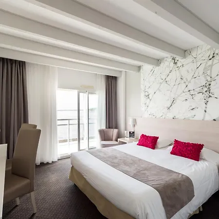 Brit De L'ocean Hotel 3*